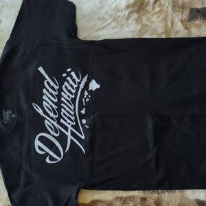 Defend‎ Hawaii t shirt